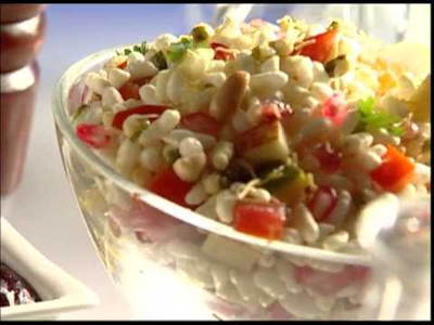 Fruit Bhel Puri with Sprouts